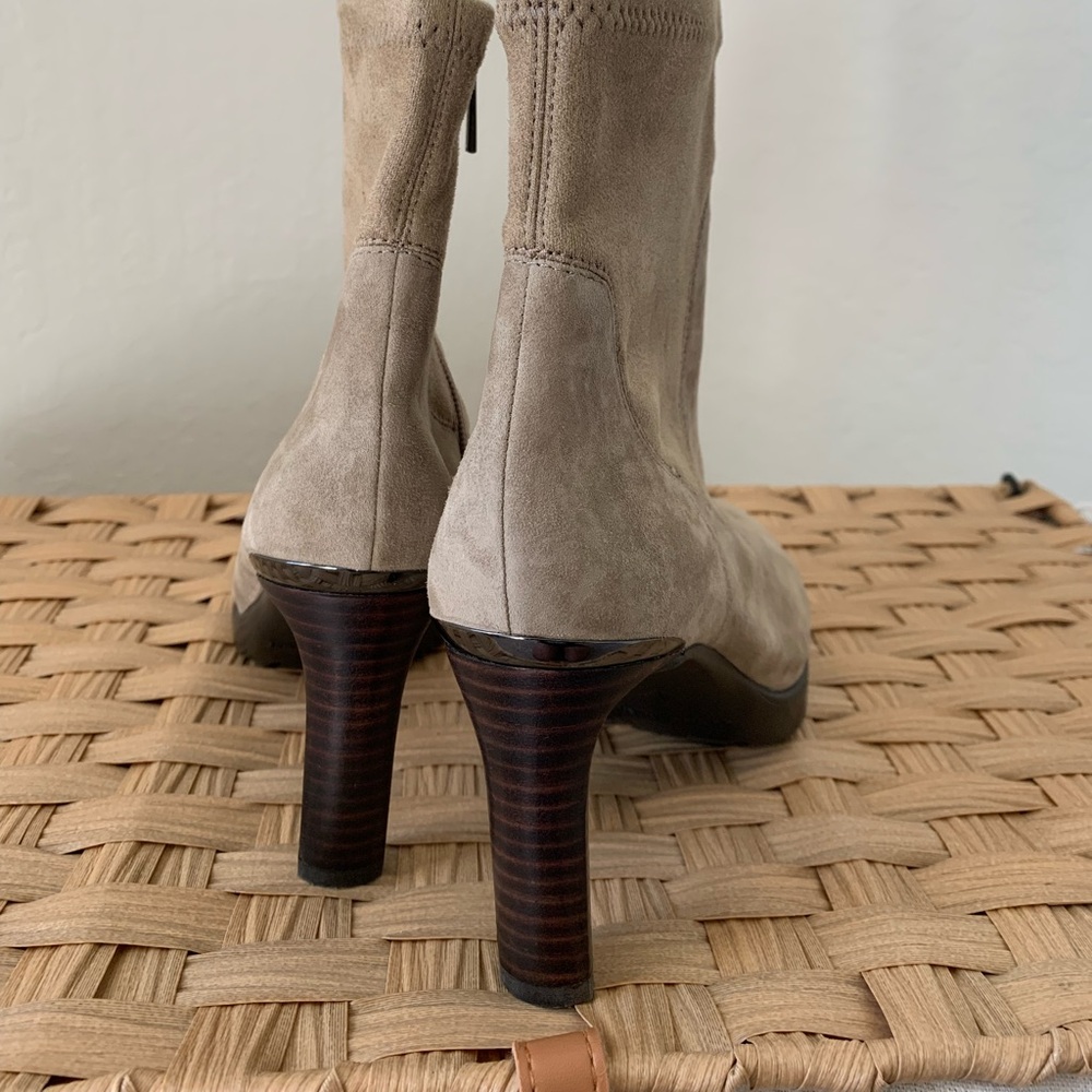 Donald J. Pliner Taupe Suede Heeled Boots
